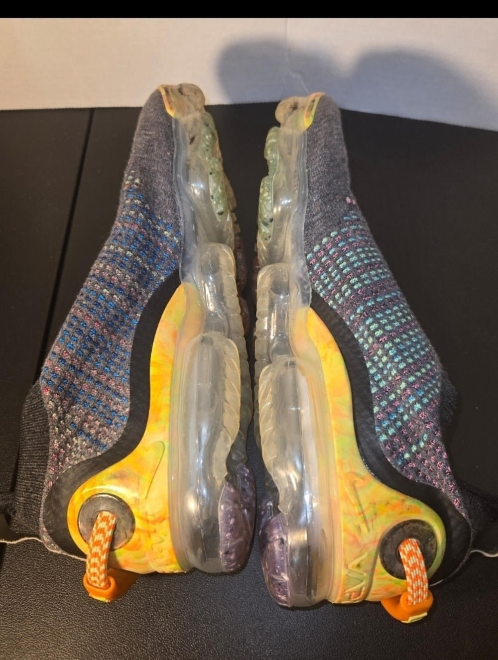 Nike Vapor Max Sz. 10 Colorful Mens Athletic Sneakers - Picture 7 of 10